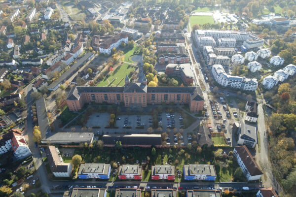 Celle herbstlich bunt aus dem Holzwerk Ballon